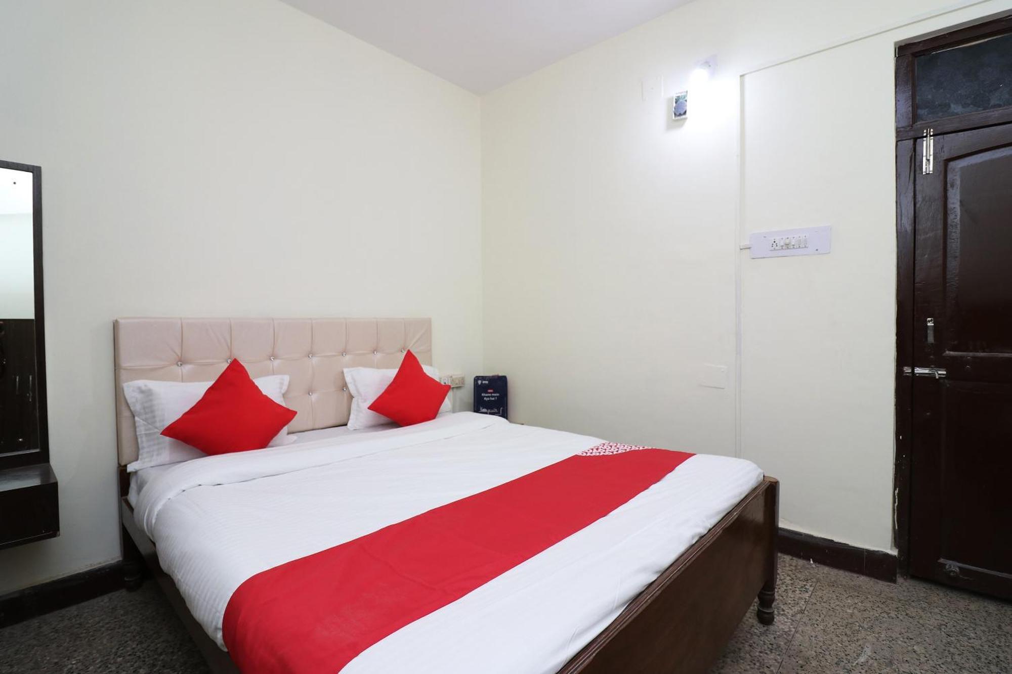 בובנשוואר Hotel Shreya מראה חיצוני תמונה