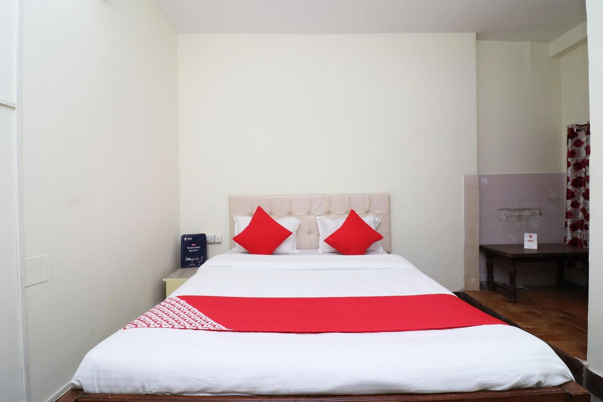 בובנשוואר Hotel Shreya מראה חיצוני תמונה