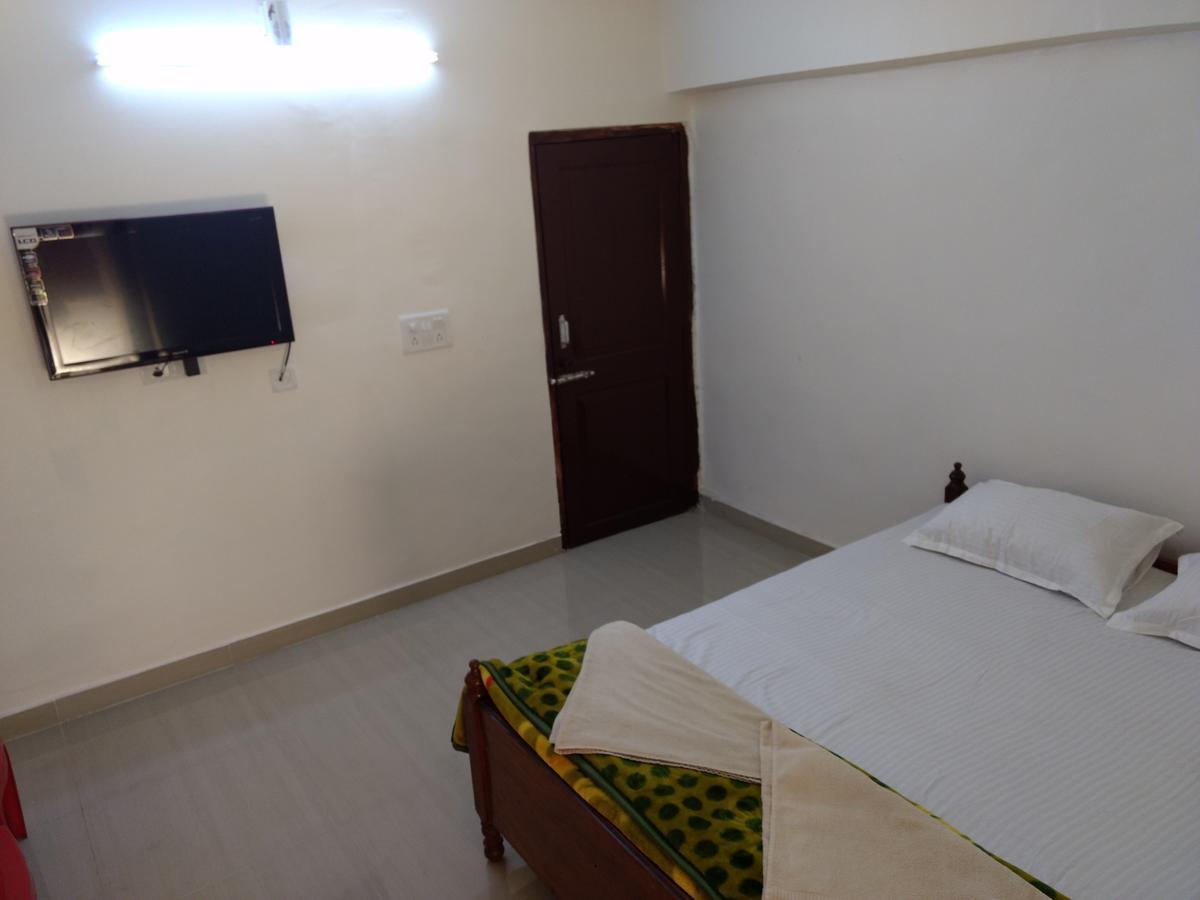 בובנשוואר Hotel Shreya מראה חיצוני תמונה